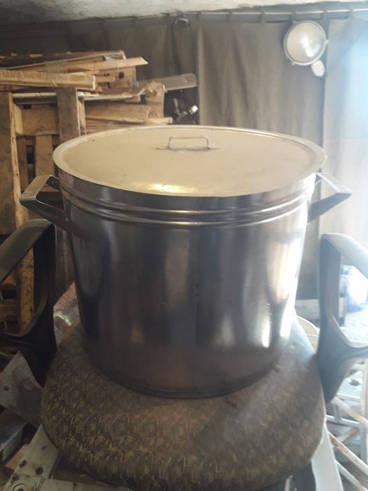 Продам бюст и маленький обогреватель