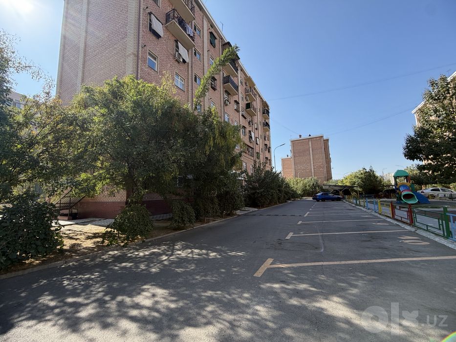 Сергели 5 А метро 2 бекати. 1 каватда жойлашган гиштли дом