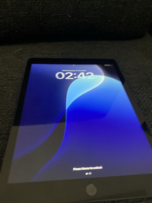 iPad 9th Gen 64GB WiFi – Ca Nou + Husă Premium