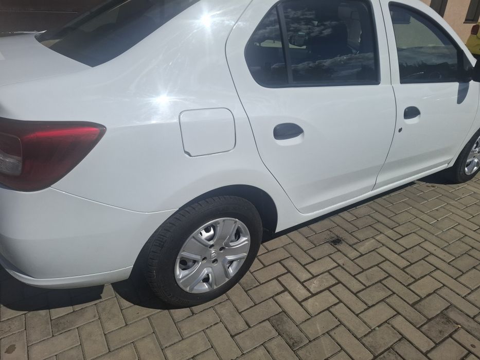 Vand doua Dacia Logan 1,2 au fost taxi 2200 euro bucata,stare foarte bună. Nu au aer condiționat ..
