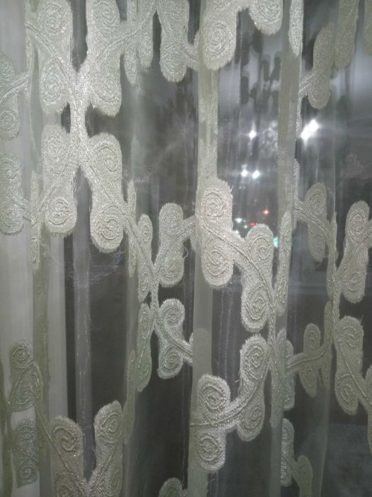 шторы, занавески тюлевые, размер 5,70 метра на 2,70 метра.