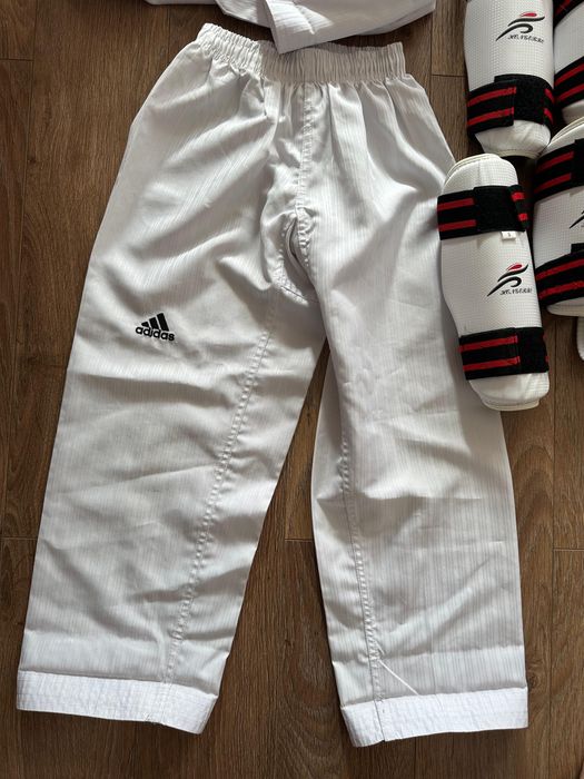 Costum de taekwondo adidas Adi-Start II white si protectii