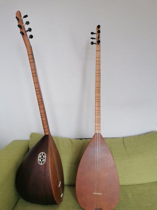 Саз дълъг с капак и микрофон. Много добър звук!