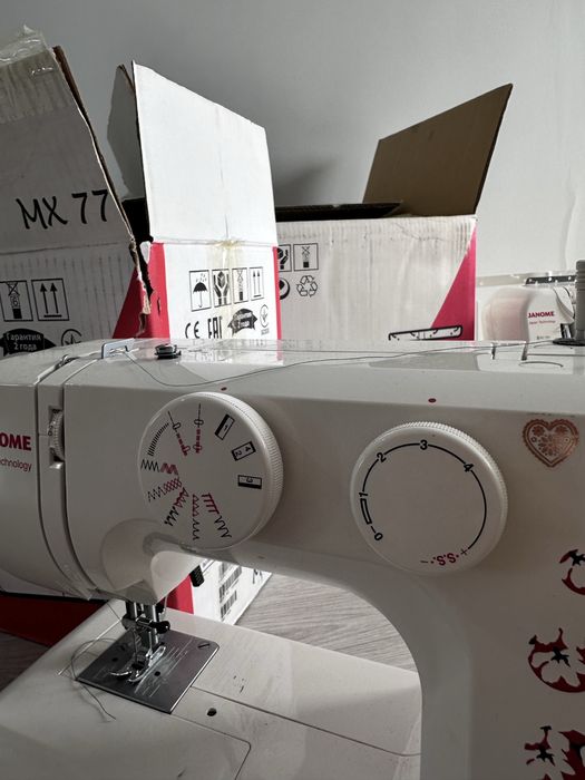 Швейная машинка Janome MX 77