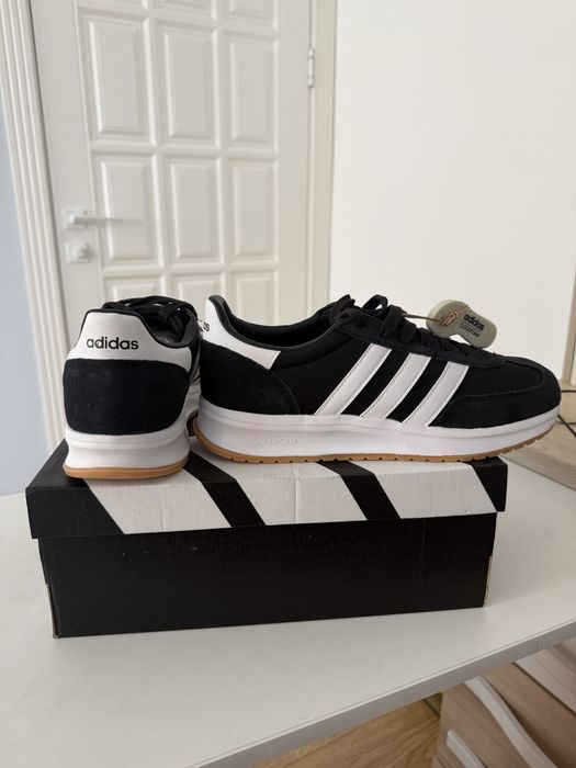 Adidas кроссовки (оригинал с Intertop)