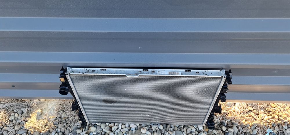 Radiator apa/ racire Mercedes cod: A0995007303