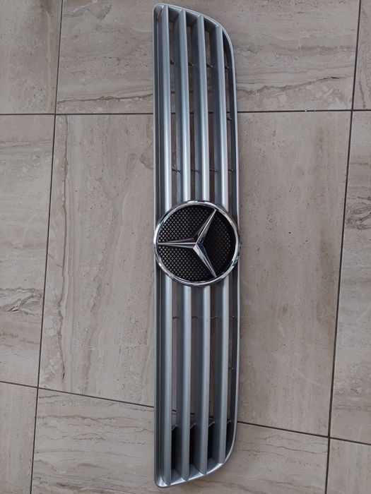 Предна решетка за Мерцедес Вито W638