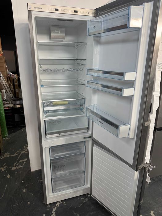 Combina Frigorifica Bosch, 388L, Seria 6, GARANTIE 2 ANI