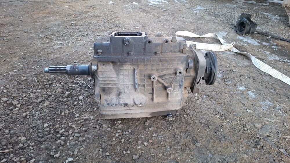Продам КПП Зил- 130.