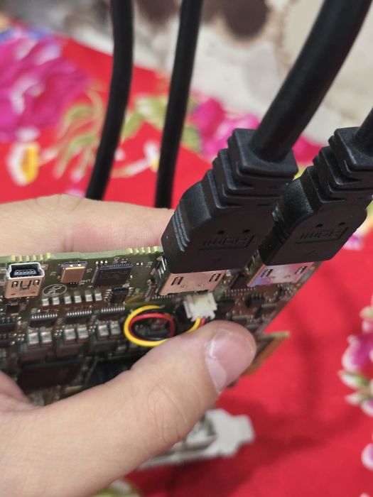 Продается Intensity Pro 4K карта захвата