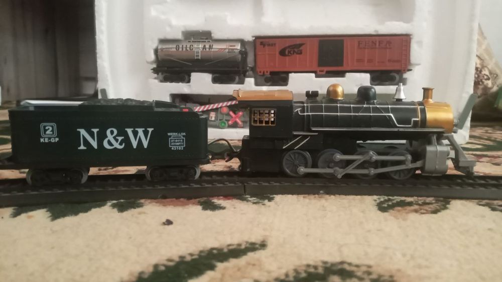 O'yinchoq temiryo'l, O'yinchoq poyezd, 2 hafta ishlatilgan, yangidek