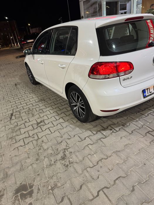 Vând Volkswagen Golf 6
