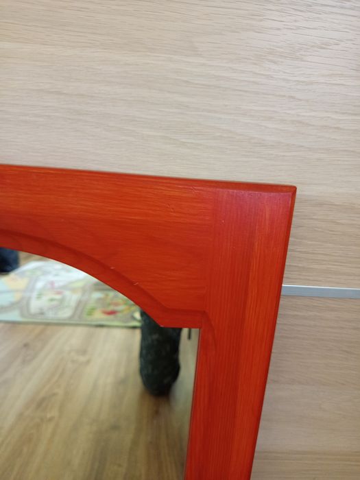 Огледало и етажерка  от масивно дърво