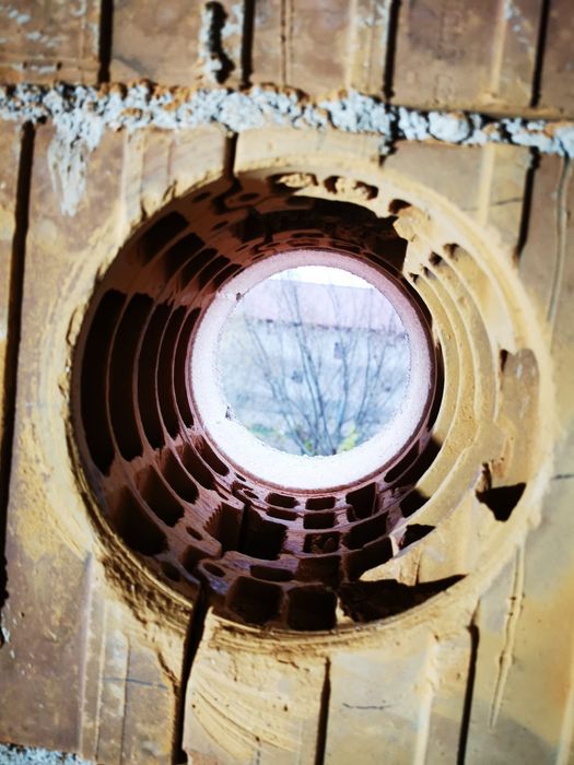 Gaura HOTA Carota Centrala Ventilatie Clima Cos Semineu Taiere beton