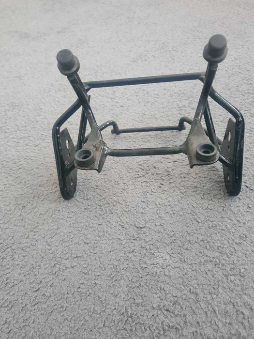 Стойка(рогатка) за предни фарове Honda CBF 600 2004 - 2007г