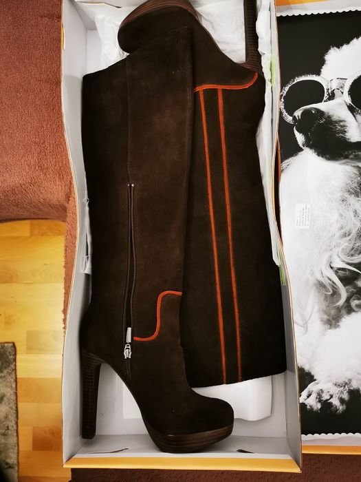 Vand cizme noi noute Disha marimea 40