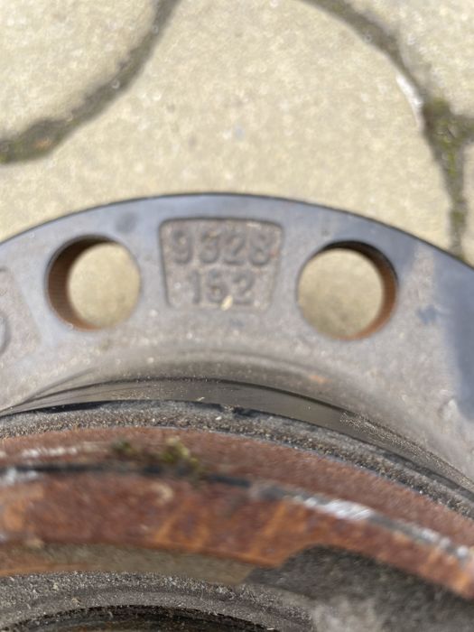 Butuc roata camion semiremorci SMB