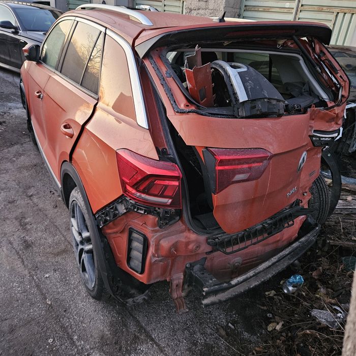 Vw T-roc 2.0tsi на части