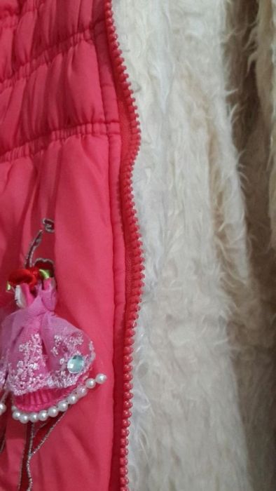 Куртка - пальто для девочки.