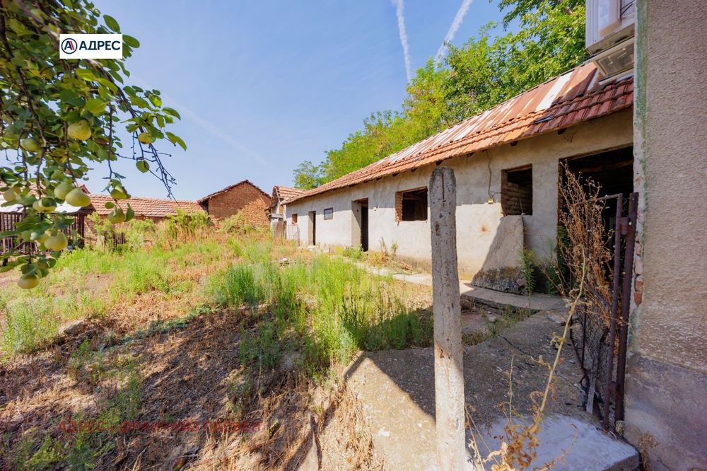 Къща в Плевен, област-гр.Тръстеник площ 88 цена 55000