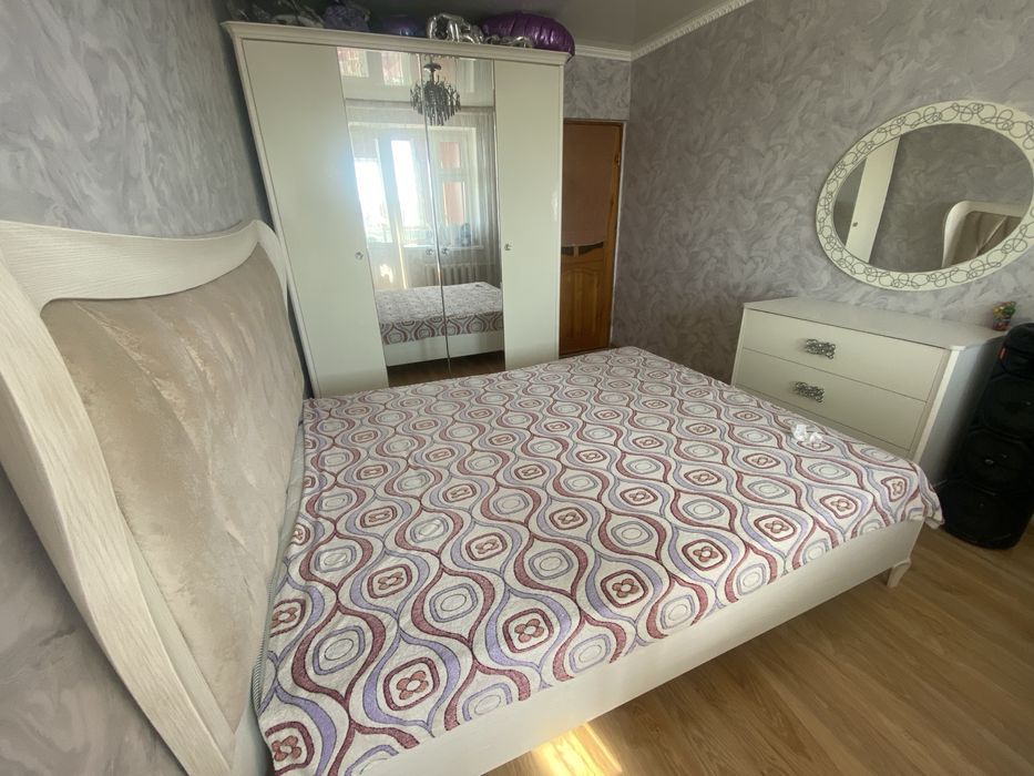 Продам спальный гарнитур «Шатура Опера»