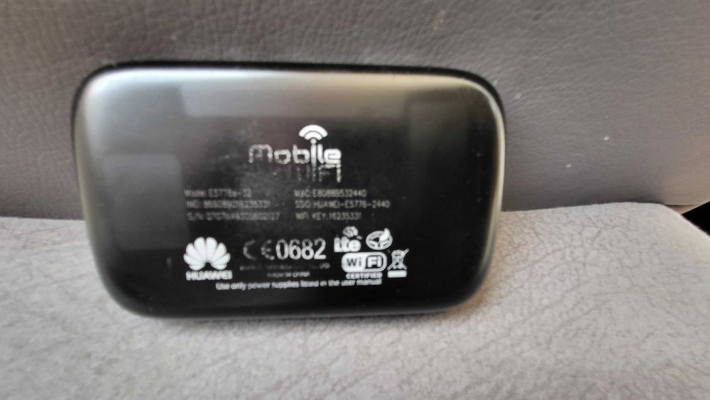 Router Huawei Wifi 4G LTE  E5776 baterie mare 3000 mAh
