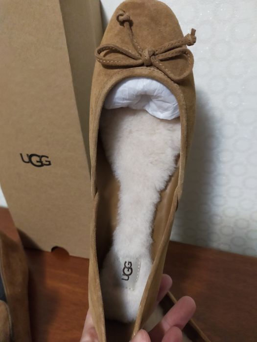 Продам Alexander Wang и UGG балетки оригинал