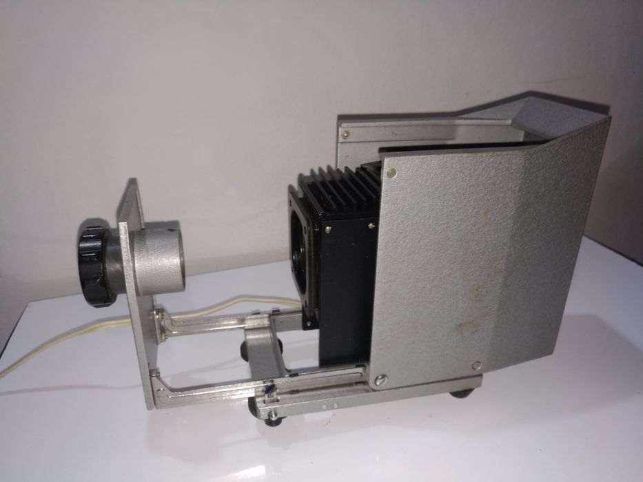 Proiector diafilme rusesc