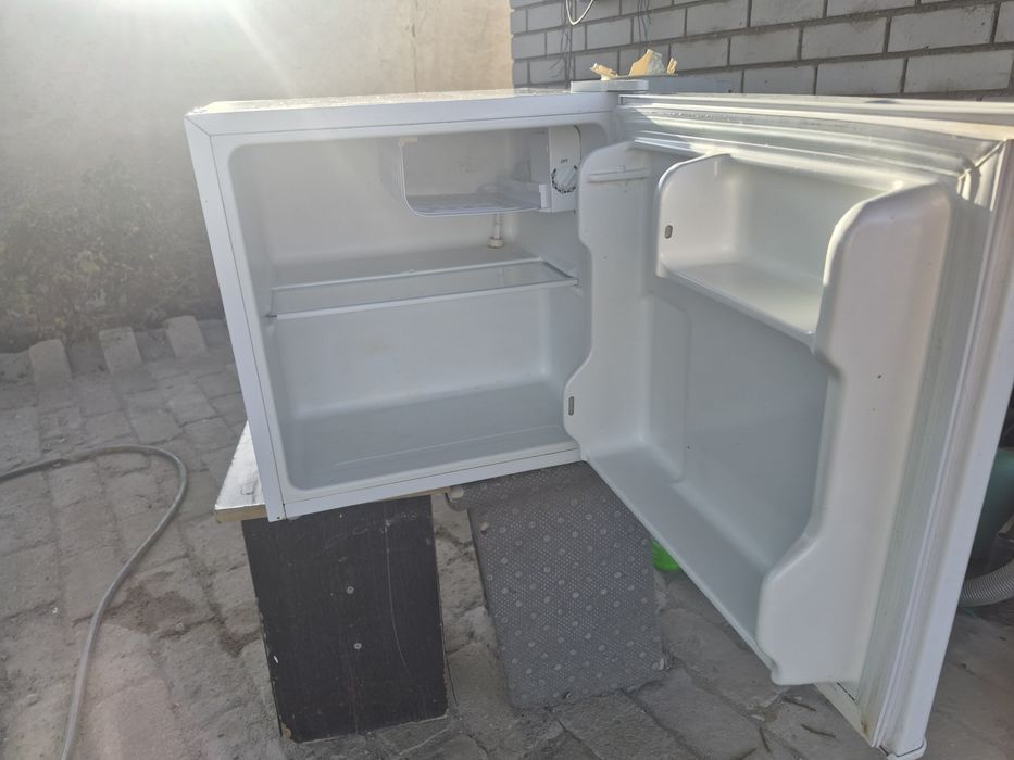 Холоделник сатылады бағасы25000 жасап тұр
