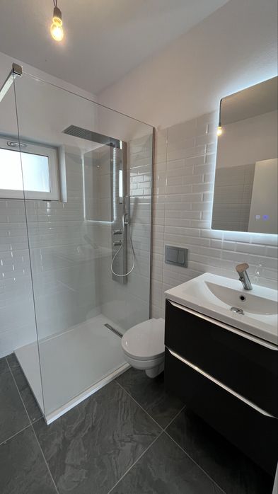 Individuala/103mp/529 mp teren/3 dormitoare/2 bai