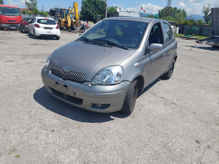 Toyota Yaris 1,4 d4d , Тойота Ярис П1 на части! 
Февруари 2004