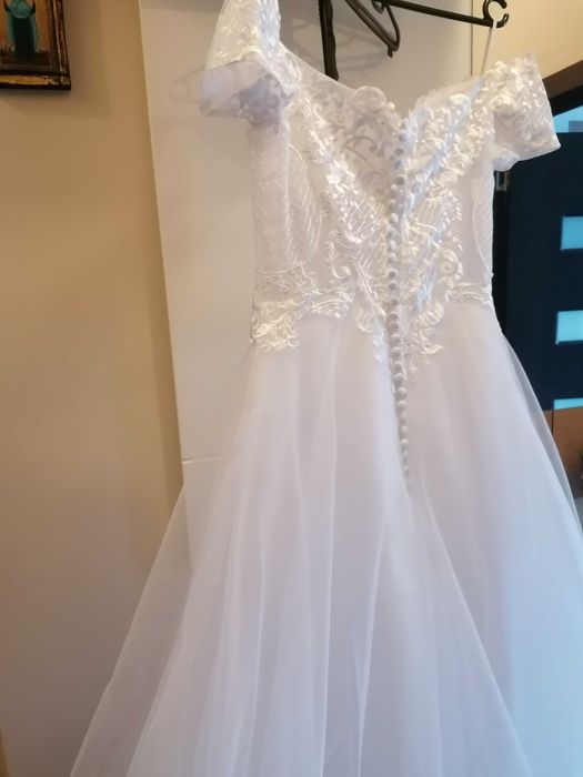 Красива булчинска рокля