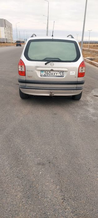 Срочно продаю машину