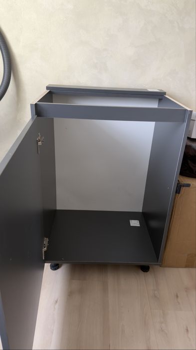 Продам кухонный шкаф