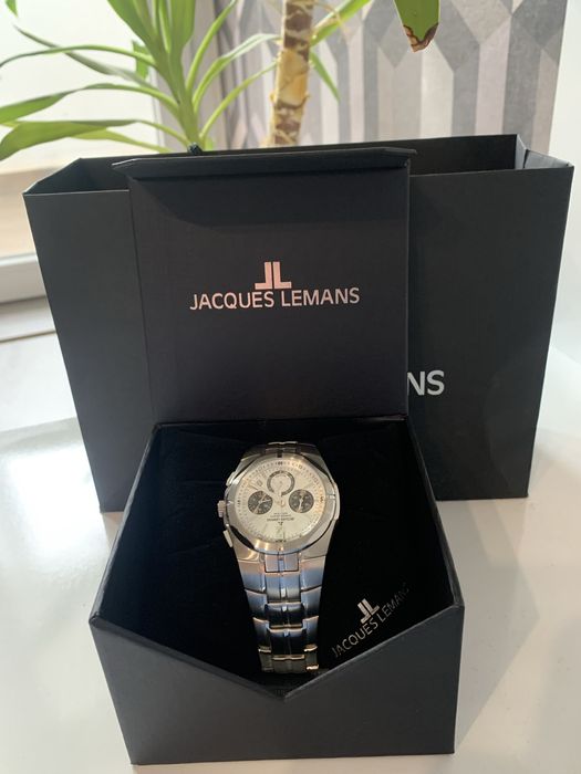 Jacques Lemans мъжки часовник