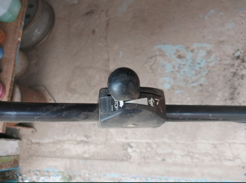 Газонокасилка бензиновая.