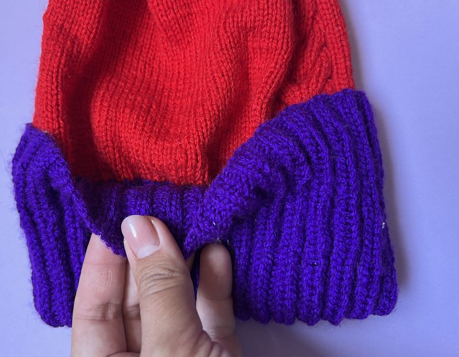 Вязанная шапка ручной работы НОВАЯ