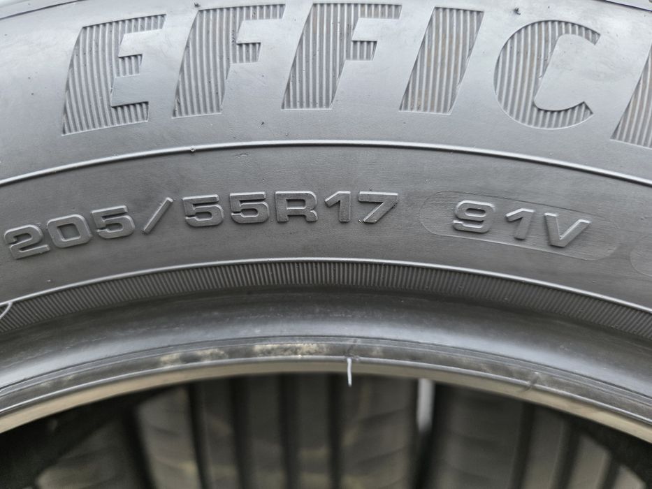 Vând patru anvelope de vara good year  205 55 17  dot 1322