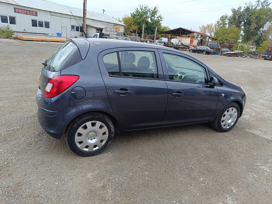 Vând Opel CORSA D 2009