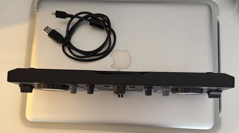Продавам DJ2GO2 Touch