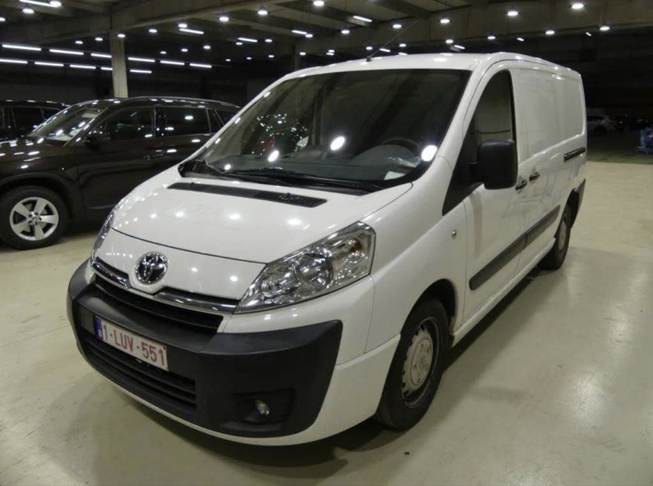 TOYOTA Proace 2015 — imagine 2