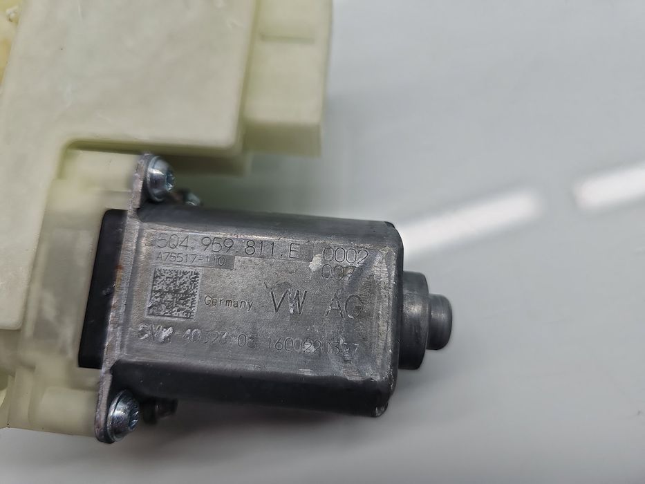 Motoras geam dreapta spate Volkswagen Passat B8 Variant (3G5) [Fabr 20