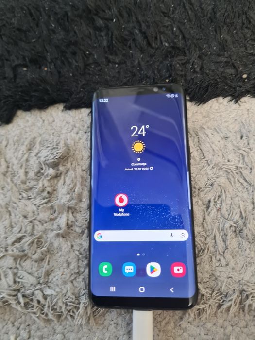 Vând samsung s8 cu husa