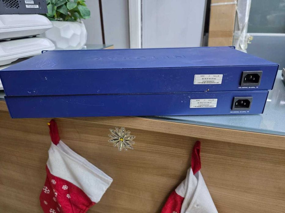 Коммутатор NETGEAR ProSafe GS724T v2