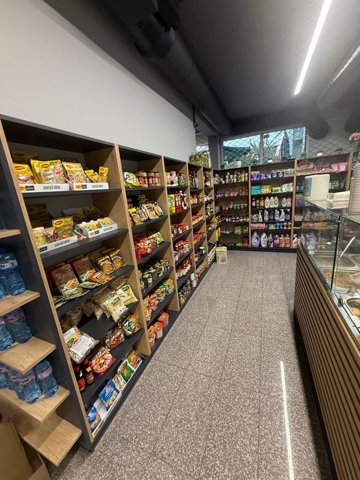 Продавам магазин