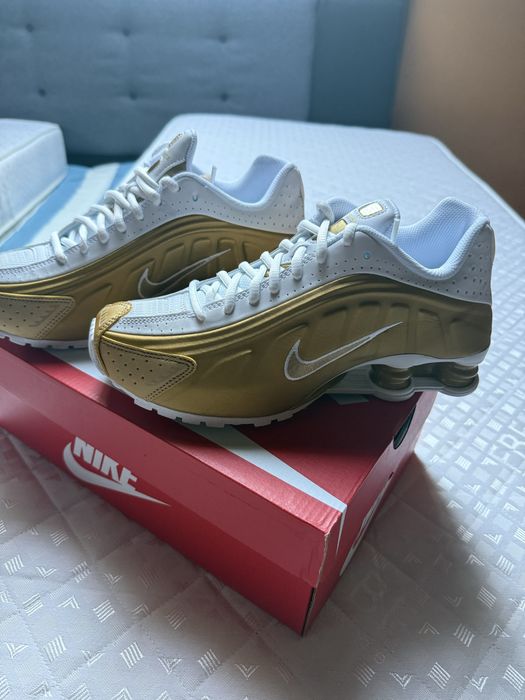 NIKE shox R4 38/39 номер