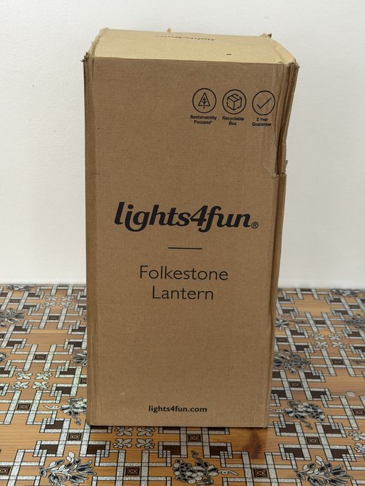 Felinar din lemn cu lumânare