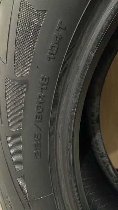 Шины на рав 4. б/у Goodyear Размер 18, 225*60