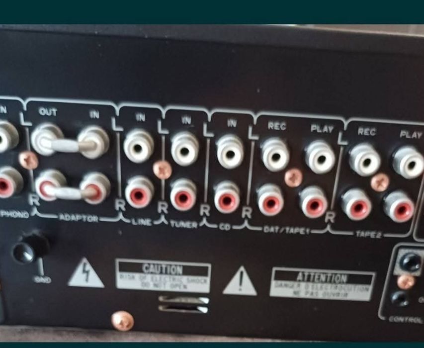 PIONEER A 501 R- усилвател
Made in Japan
Работещ,масивен и мощен усилв