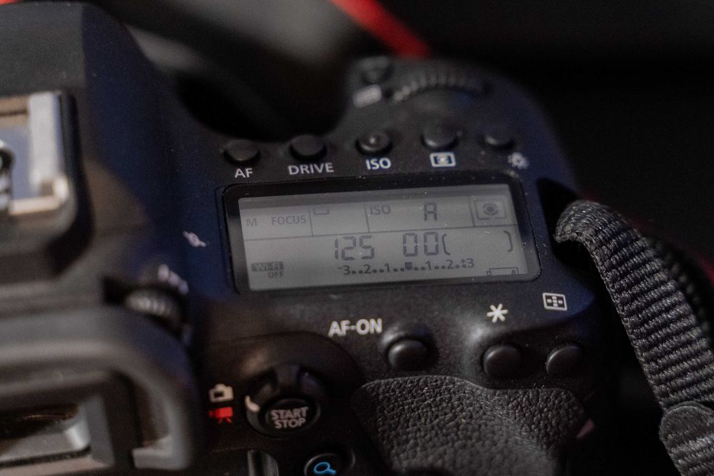 Canon 6D Mark II + Blit Godox TT685C II